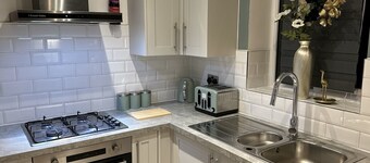 Bramblemead 5 bed House in Manchester Leigh