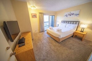 4 bedrooms, iron/ironing board, WiFi, bed sheets - Summer Escape | Deck & Mountain Views (Keystone)