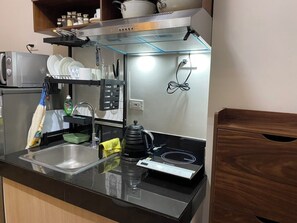 Mikrobølgeovn og kokeplater