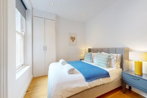 3 chambres, fer et planche à repasser, Wi-Fi gratuit, draps fournis