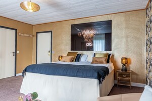 华丽双人房 | 遮光窗帘、熨斗/熨板、免费 WiFi