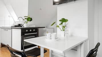 Apartment, 3 Bedrooms, City View | 3 bedrooms, blackout curtains, iron/ironing board, free WiFi