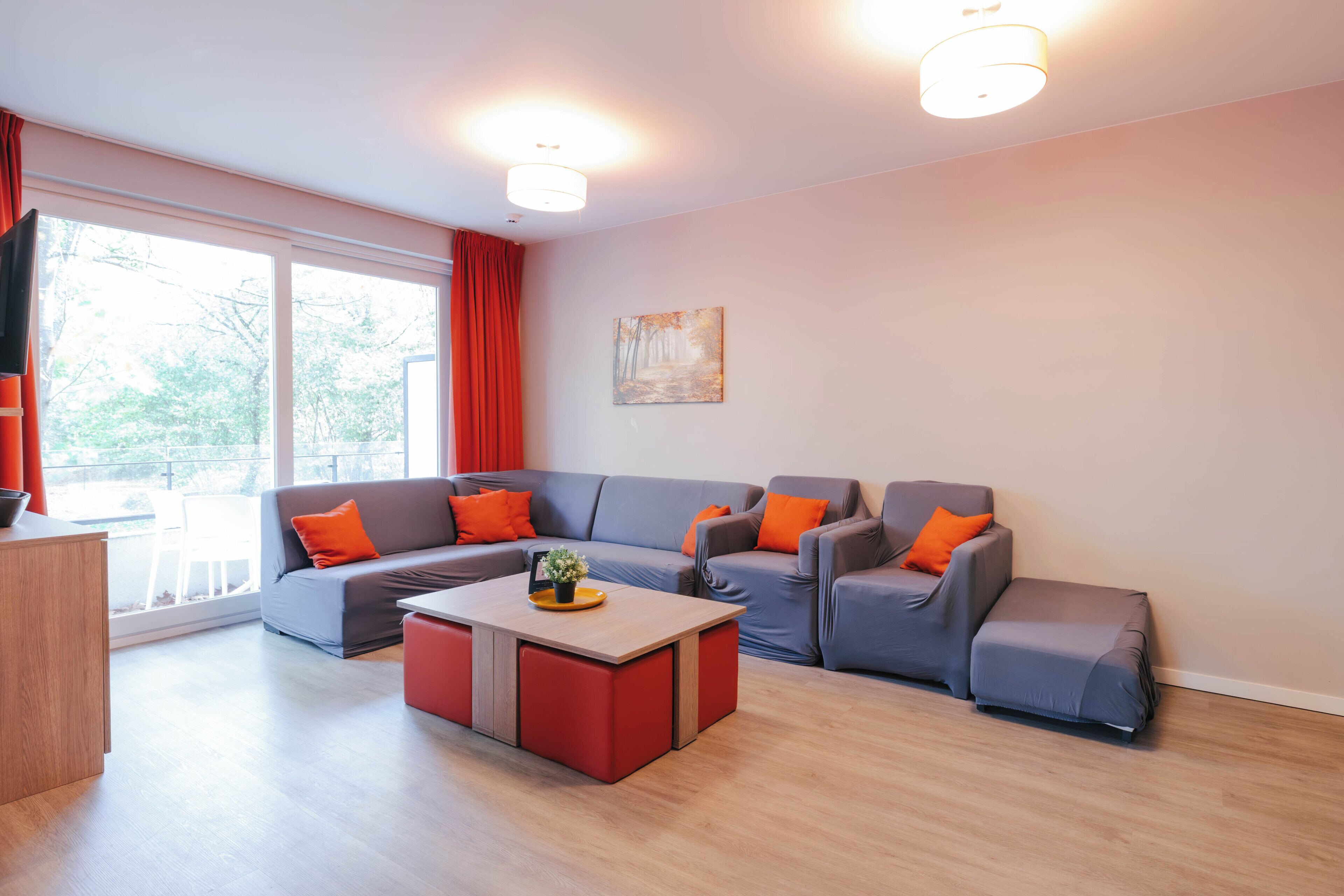 高级公寓, 阳台, 公园景观 | 办公桌、笔记本电脑工作区、隔音、免费 WiFi