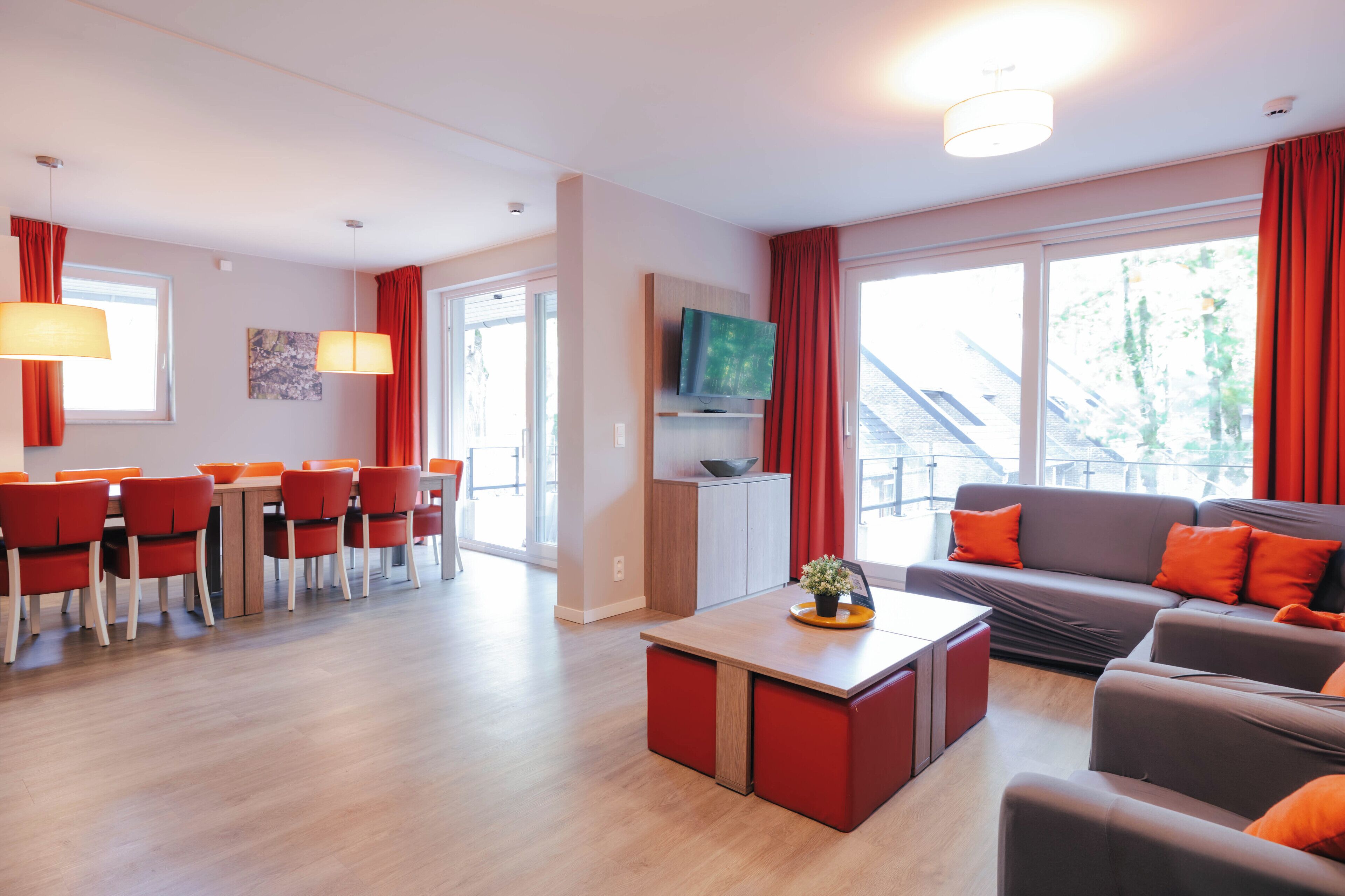 Superior Apartment, Balcony, Park View | Desk, laptop workspace, soundproofing, free WiFi