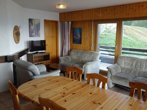 Apartment | Living room