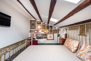 1 quarto, Wi-Fi de cortesia, roupa de cama