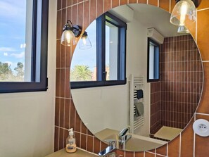 Hair dryer - Family haven / 200 m2, sea view. Elegant and modern near the beach (Crozon)