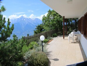 Chalet | Outdoor dining - Eanta Sunny & Mountain Chalet 10 Pers (Veysonnaz)