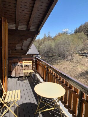 Apartment | Balcony - Marvelous Apartment With Balcony (Sion)