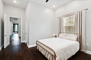2 bedrooms, iron/ironing board, travel cot, WiFi