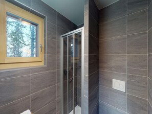 Apartment | Bathroom - Spacious Apartment for ski Holiday (Veysonnaz)