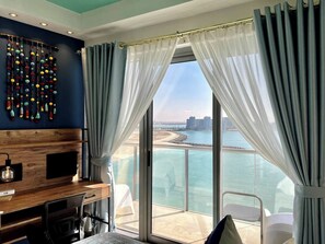 2 bedrooms, iron/ironing board, WiFi, bed sheets - 2-bedroom apartment in charming Ras Al Khaimah with WiFi, AC (Ras Al Khaimah)