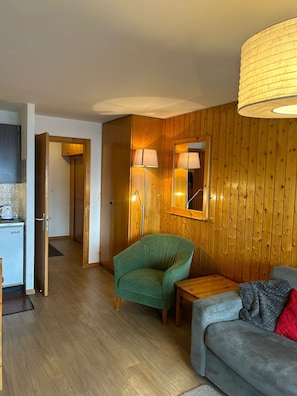 Living area - Gracious Studio With Amazing Views (Veysonnaz)