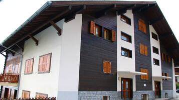 Apartment | Bahagian luar