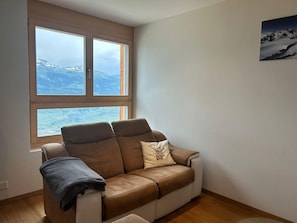 Apartment | Living room