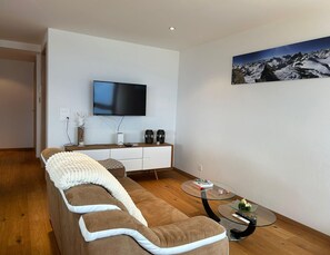 Apartment | Living room