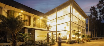 kolaahalam Mainland Resorts and Spa