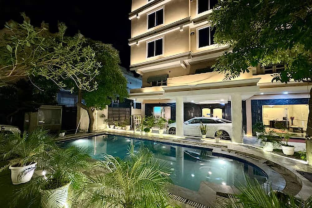 Hotel The Grand Shoba