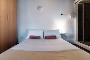 1 間臥室、羽絨被、熨斗/熨衣板、搖籃/嬰兒床