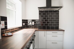 Shared Dormitory, 1 Bedroom, City View | Interior - Room in Guest Room - Big Size Room in Leicester City (Leicester)