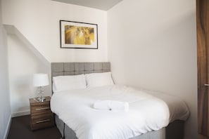 Shared Dormitory, 1 Bedroom, City View | Interior - Room in Guest Room - Large Double Room in Leicester (Leicester)
