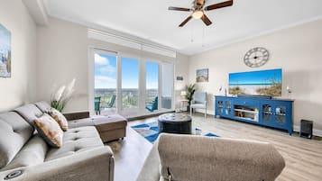 Apartment, 1 King-Bett und Schlafsofa (Laketown Wharf 2135) | Wohnbereich | Fernseher