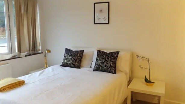 Shared Dormitory, 1 Bedroom, City View - Room in Guest Room - Large Comfortable Room in Coventry (Coventry)