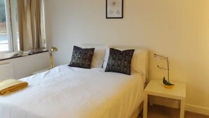 Unclassified image, 5 of 11, button - Room in Guest Room - Spacious Room in Coventry (Coventry)
