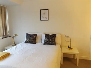 Dormitorio compartido, 1 habitación, vistas a la ciudad | 1 dormitorio