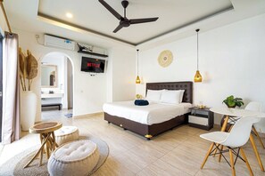 1 slaapkamer, een strijkplank/strijkijzer, wifi, beddengoed