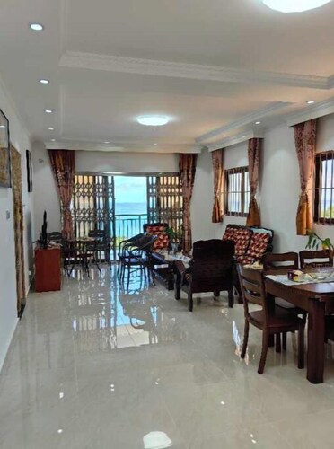 Charming 2-Bedroom Apartment