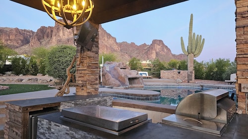 5054 sqft Luxury 4-bed 5.5 bath w/ Theater, GameRm, Pool, fitness room on 2.5 ac