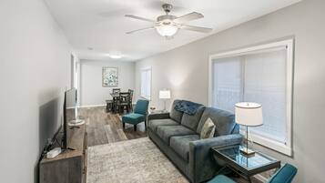 スマートテレビ、卓球台