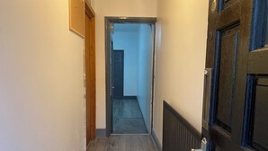 Unclassified image, 3 of 23, button - Room in Guest Room - Comfortable Room in Coventry City Centre (Coventry)