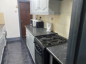Shared Dormitory, 1 Bedroom, City View | Interior - Room in Guest Room - Spacious Room in Coventry City Centre (Coventry)