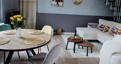 Maison de charme - Two Bedroom House, Sleeps 4