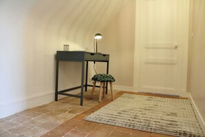 Interior - Maison de charme - Two Bedroom House, Sleeps 4 (Bourgueil)