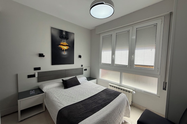 Double Room | In-room safe, desk, laptop workspace, free WiFi