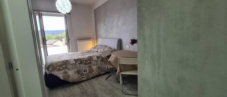 1 dormitori, wifi i roba de llit