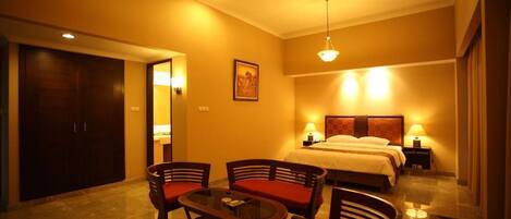 デラックス ダブルルーム | 防音設備、アイロン / アイロン台、WiFi (無料)