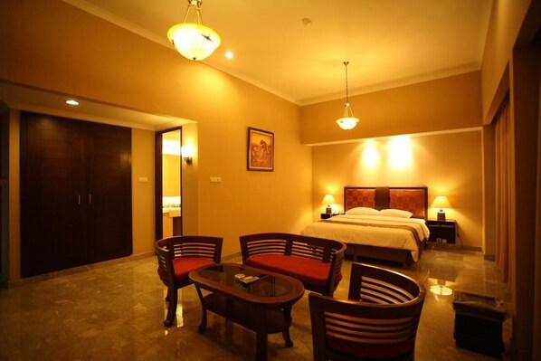 Chambre Double Deluxe | Chambres insonorisées, fer et planche à repasser, Wi-Fi gratuit