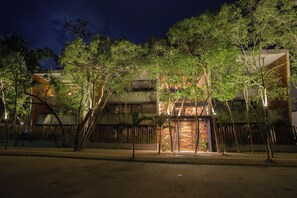 Fachada de la propiedad
