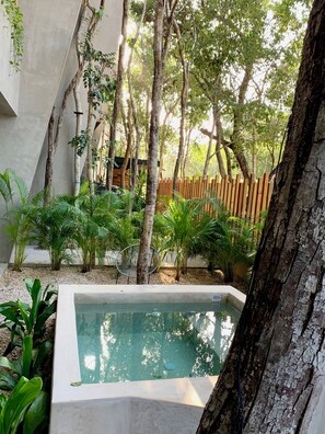 Appartement Deluxe, piscine privée, vue jardin | Vue sur le jardin