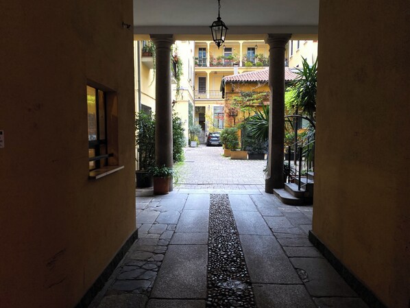 Property grounds - Maggi Design Studio: 6B (Milano)