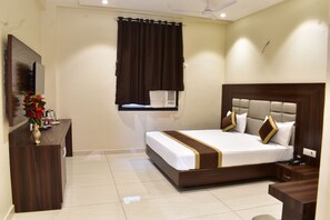 Bureau, espace de travail pour ordinateur portable