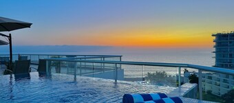 Oceanfront PH with Private Pool