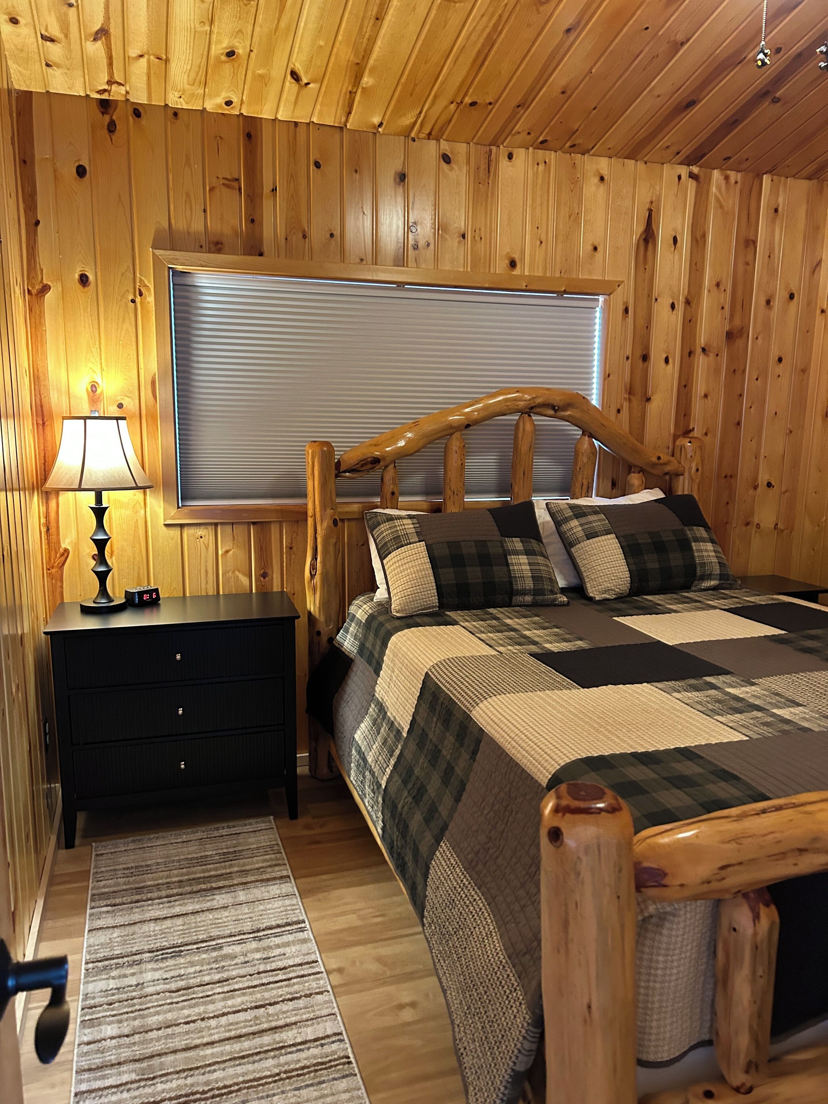 3 soverom, strykejern/-brett, wi-fi (inkludert) og sengetøy