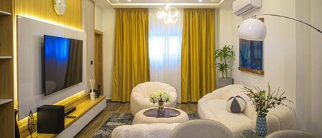 Appartement, salle de bains attenante (Cuisine - Table à manger) | 1 chambre, minibar, décoration personnalisée, Wi-Fi gratuit