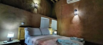 Cozy bed & breakfast in charming Zagora with WiFi, AC
