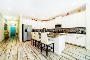 Private kitchen - Solterra close toclubhouse,pool,grill,spacious5440 (Davenport)